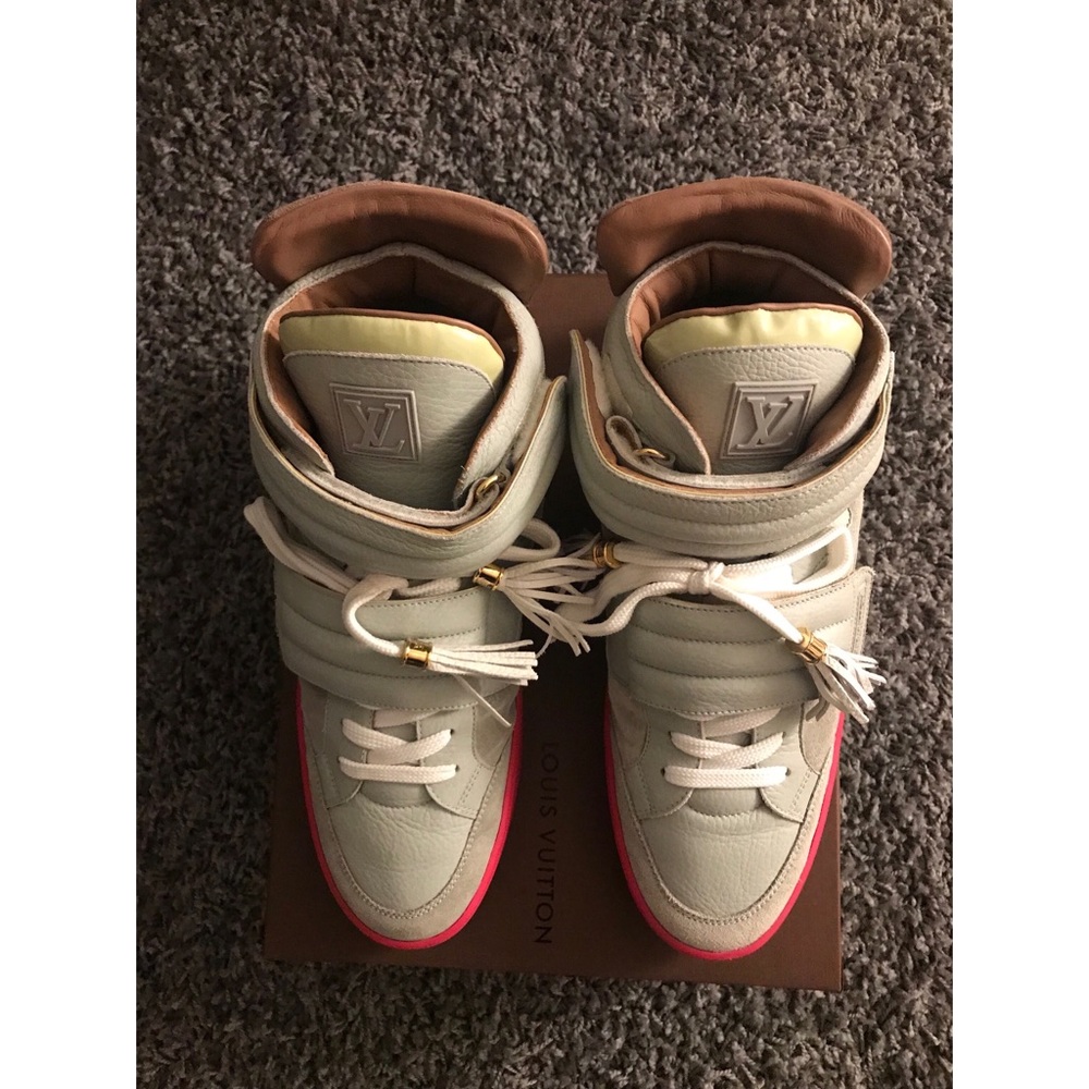 ***SOLD*** Louis Vuitton x Kanye West Jaspers